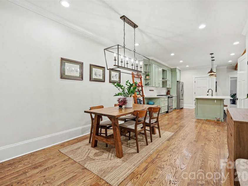 2409 Marlowe Avenue, Charlotte, NC 28208.  MLS# CAR4407568, YatesRealty ID 43611. 