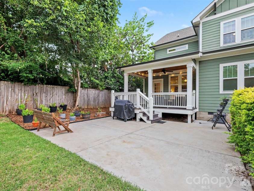 2409 Marlowe Avenue, Charlotte, NC 28208.  MLS# CAR4407568, YatesRealty ID 43611. 