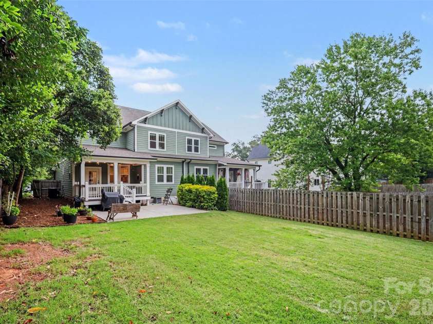 2409 Marlowe Avenue, Charlotte, NC 28208.  MLS# CAR4407568, YatesRealty ID 43611. 