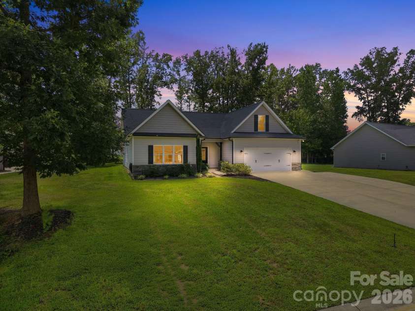 1234 Stonewyck Drive, Salisbury, NC 28146.  MLS# CAR4410528, YatesRealty ID 43612. 