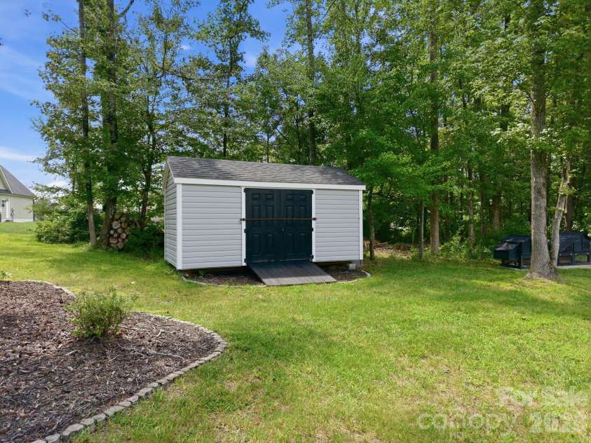 1234 Stonewyck Drive, Salisbury, NC 28146.  MLS# CAR4410528, YatesRealty ID 43612. 