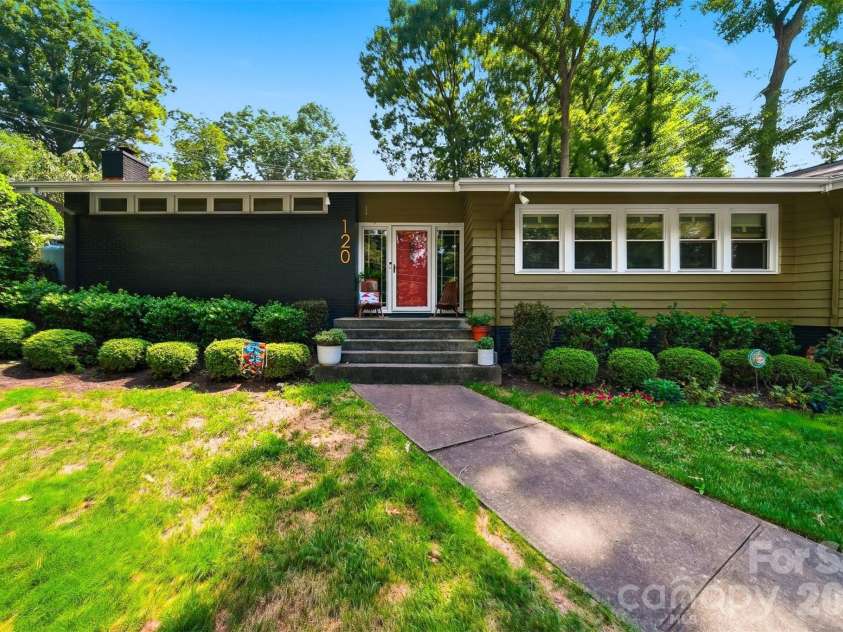120 Woodland Drive, Morganton, NC 28655.  MLS# CAR4410426, YatesRealty ID 43613. 