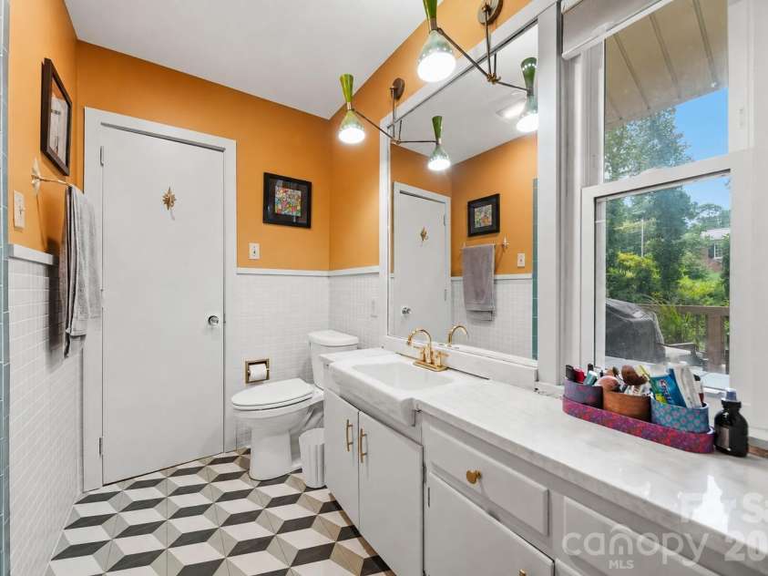 120 Woodland Drive, Morganton, NC 28655.  MLS# CAR4410426, YatesRealty ID 43613. 