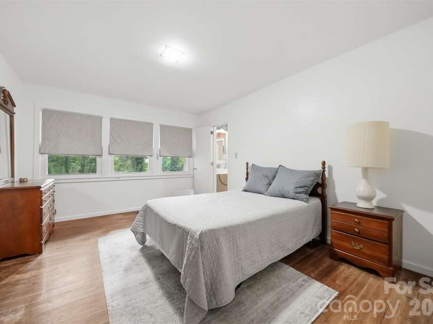 120 Woodland Drive, Morganton, NC 28655.  MLS# CAR4410426, YatesRealty ID 43613. 