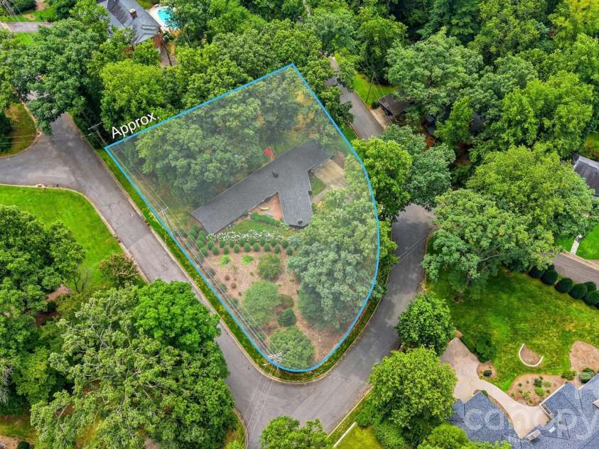 120 Woodland Drive, Morganton, NC 28655.  MLS# CAR4410426, YatesRealty ID 43613. 
