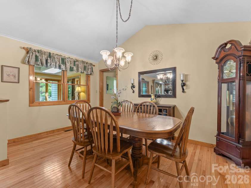 620 Thunder Road, Brevard, NC 28712.  MLS# CAR4408871, YatesRealty ID 43614. 