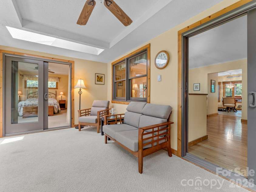 620 Thunder Road, Brevard, NC 28712.  MLS# CAR4408871, YatesRealty ID 43614. 