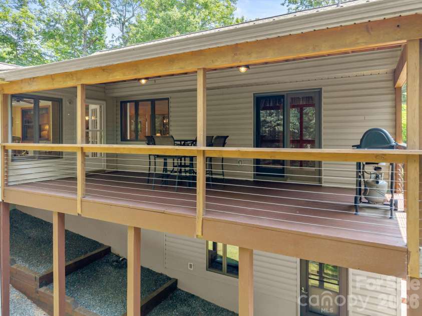 620 Thunder Road, Brevard, NC 28712.  MLS# CAR4408871, YatesRealty ID 43614. 