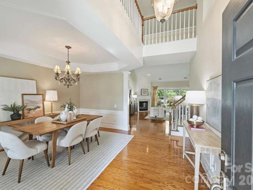 8033 Oratorio Place, Charlotte, NC 28270.  MLS# CAR4408355, YatesRealty ID 43619. Come on in