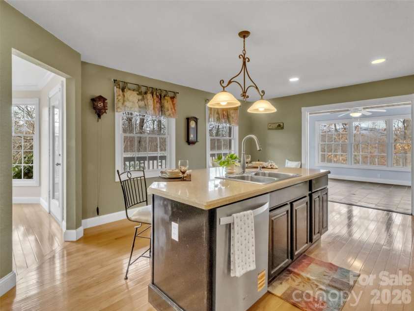 303 Forest Place, Candler, NC 28715.  MLS# CAR4342889, YatesRealty ID 4362. 