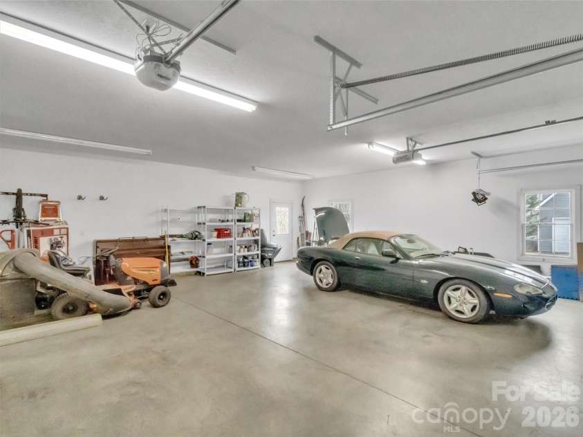 303 Forest Place, Candler, NC 28715.  MLS# CAR4342889, YatesRealty ID 4362. 