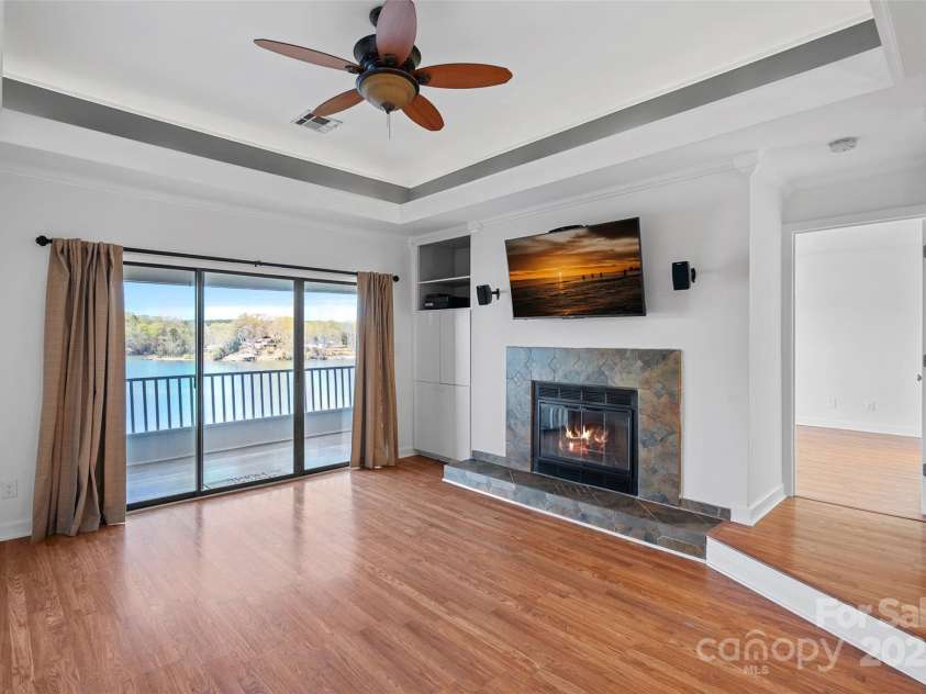 7332 Lakefront Drive, Charlotte, NC 28278.  MLS# CAR4237095, YatesRealty ID 4362. 