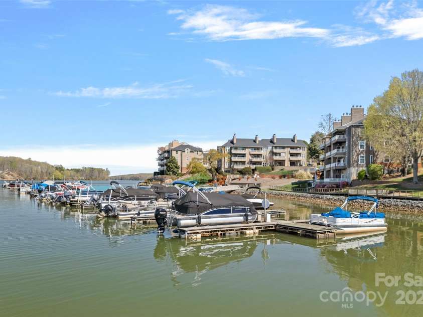 7332 Lakefront Drive, Charlotte, NC 28278.  MLS# CAR4237095, YatesRealty ID 4362. 