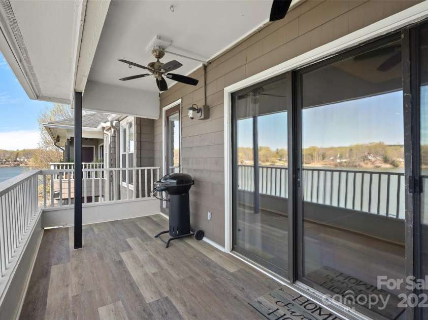 7332 Lakefront Drive, Charlotte, NC 28278.  MLS# CAR4237095, YatesRealty ID 4362. 