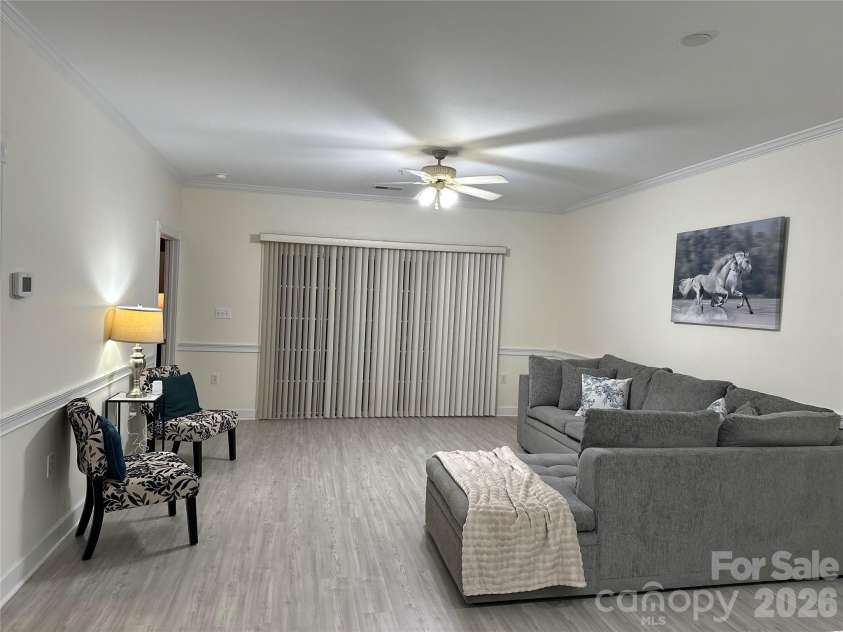 9047 Meadow Vista Road, Charlotte, NC 28213.  MLS# CAR4333264, YatesRealty ID 4362. 