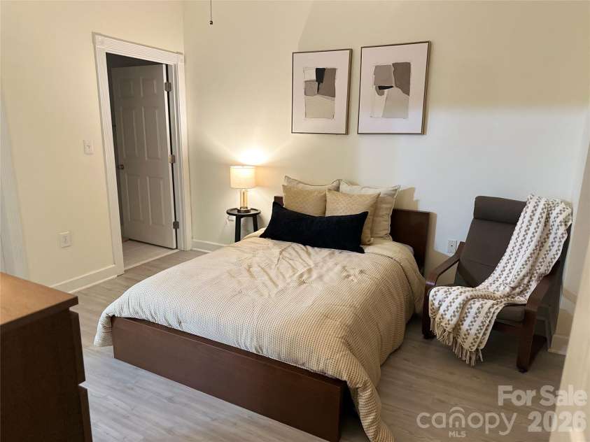 9047 Meadow Vista Road, Charlotte, NC 28213.  MLS# CAR4333264, YatesRealty ID 4362. 