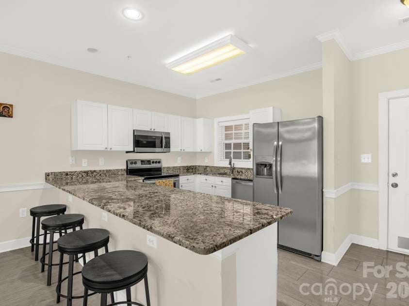 9047 Meadow Vista Road, Charlotte, NC 28213.  MLS# CAR4333264, YatesRealty ID 4362. 
