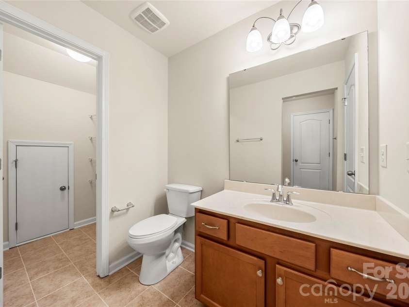 1601 Deer Meadows Drive, Waxhaw, NC 28173.  MLS# CAR4369779, YatesRealty ID 43620. 