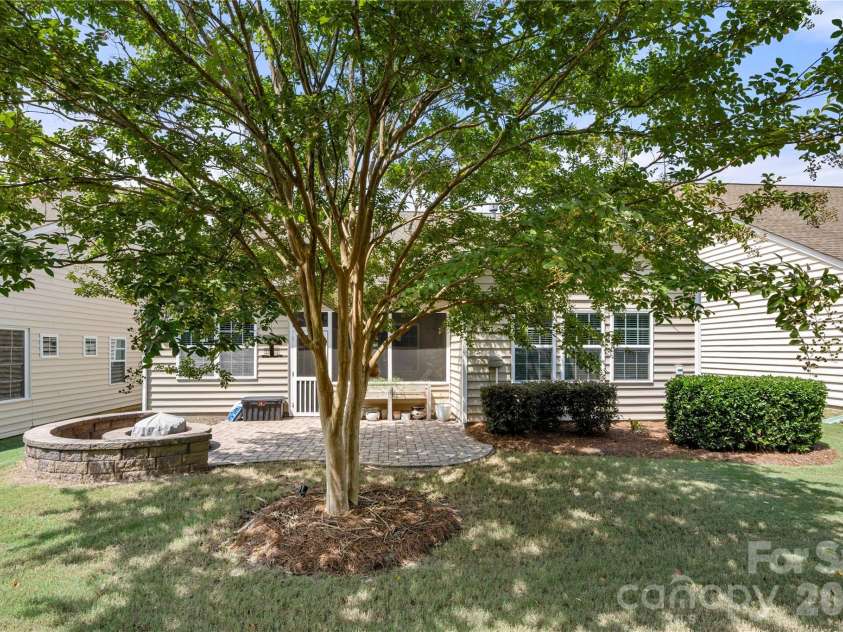 1601 Deer Meadows Drive, Waxhaw, NC 28173.  MLS# CAR4369779, YatesRealty ID 43620. 