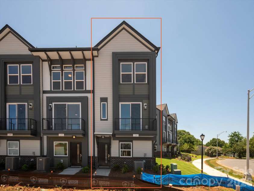 1341 Walter Taylor Way, Charlotte, NC 28206.  MLS# CAR4316241, YatesRealty ID 43621. 