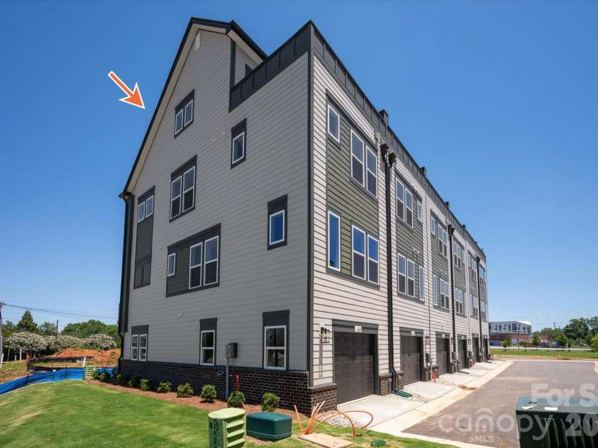 1341 Walter Taylor Way, Charlotte, NC 28206.  MLS# CAR4316241, YatesRealty ID 43621. 