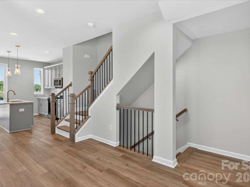 1341 Walter Taylor Way, Charlotte, NC 28206.  MLS# CAR4316241, YatesRealty ID 43621. Dining/Kitchen
