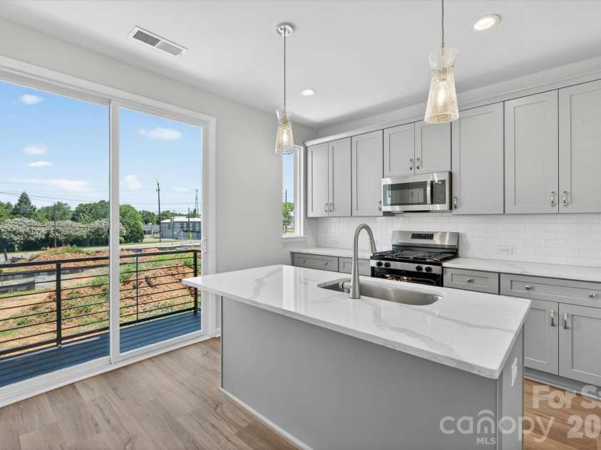 1341 Walter Taylor Way, Charlotte, NC 28206.  MLS# CAR4316241, YatesRealty ID 43621. Kitchen