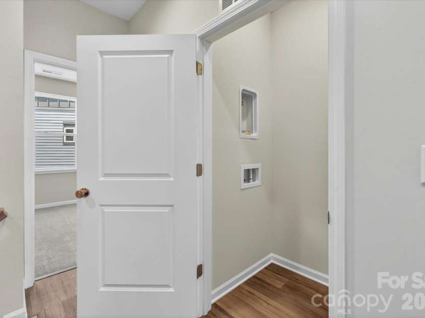 1341 Walter Taylor Way, Charlotte, NC 28206.  MLS# CAR4316241, YatesRealty ID 43621. Laundry