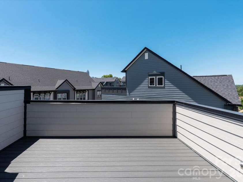1341 Walter Taylor Way, Charlotte, NC 28206.  MLS# CAR4316241, YatesRealty ID 43621. Rooftop Terrace