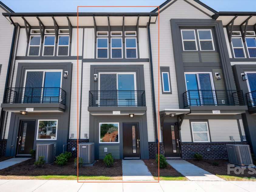 1353 Walter Taylor Way, Charlotte, NC 28206.  MLS# CAR4316348, YatesRealty ID 43622. 