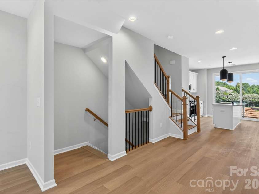 1353 Walter Taylor Way, Charlotte, NC 28206.  MLS# CAR4316348, YatesRealty ID 43622. Dining/Kitchen