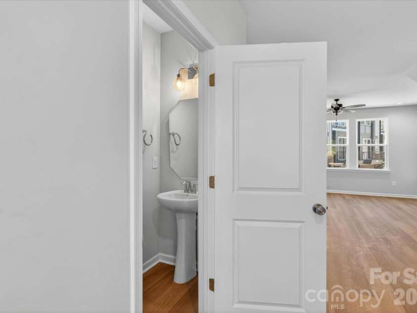 1353 Walter Taylor Way, Charlotte, NC 28206.  MLS# CAR4316348, YatesRealty ID 43622. Main Floor Powder Bath