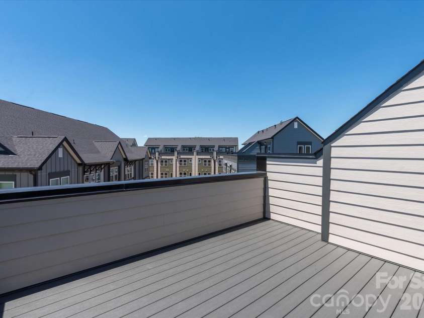 1353 Walter Taylor Way, Charlotte, NC 28206.  MLS# CAR4316348, YatesRealty ID 43622. Rooftop Terrace