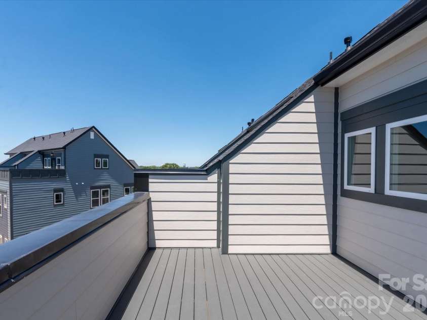 1353 Walter Taylor Way, Charlotte, NC 28206.  MLS# CAR4316348, YatesRealty ID 43622. Rooftop Terrace