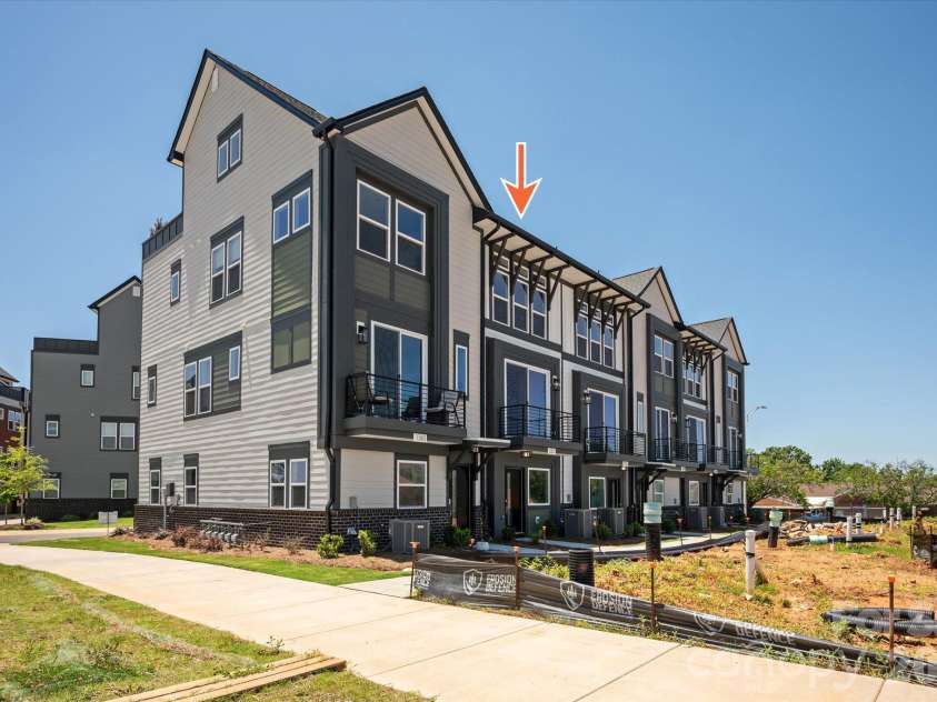 1357 Walter Taylor Way, Charlotte, NC 28206.  MLS# CAR4316356, YatesRealty ID 43623. 