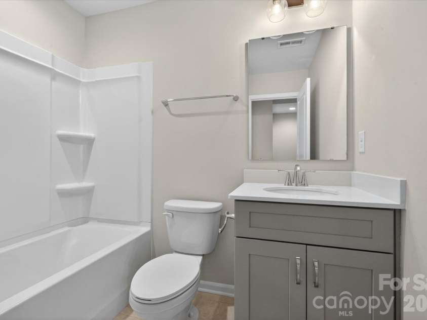 1357 Walter Taylor Way, Charlotte, NC 28206.  MLS# CAR4316356, YatesRealty ID 43623. Bath 2