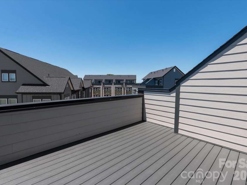 1357 Walter Taylor Way, Charlotte, NC 28206.  MLS# CAR4316356, YatesRealty ID 43623. Rooftop Terrace