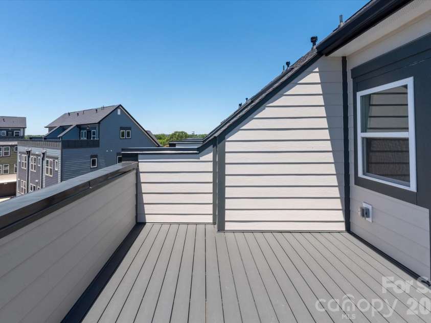 1357 Walter Taylor Way, Charlotte, NC 28206.  MLS# CAR4316356, YatesRealty ID 43623. Rooftop Terrace