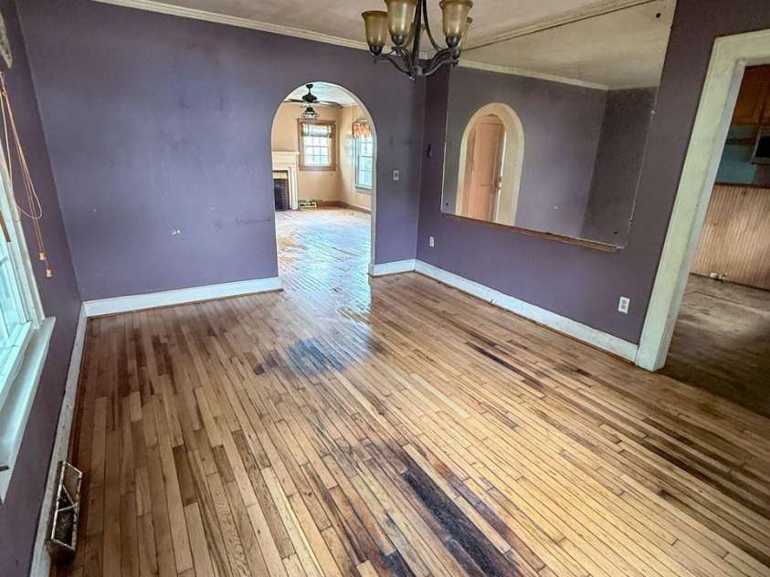111 Belvedere Avenue, Gastonia, NC 28054.  MLS# CAR4401778, YatesRealty ID 43624. 