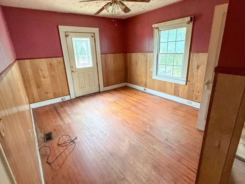 111 Belvedere Avenue, Gastonia, NC 28054.  MLS# CAR4401778, YatesRealty ID 43624. 