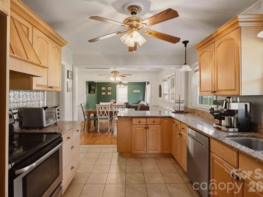 112 Brookside Drive, Union, SC 29379.  MLS# CAR4401480, YatesRealty ID 43625. 