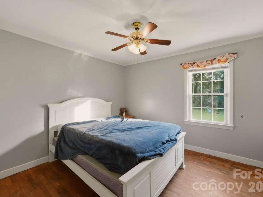 112 Brookside Drive, Union, SC 29379.  MLS# CAR4401480, YatesRealty ID 43625. 