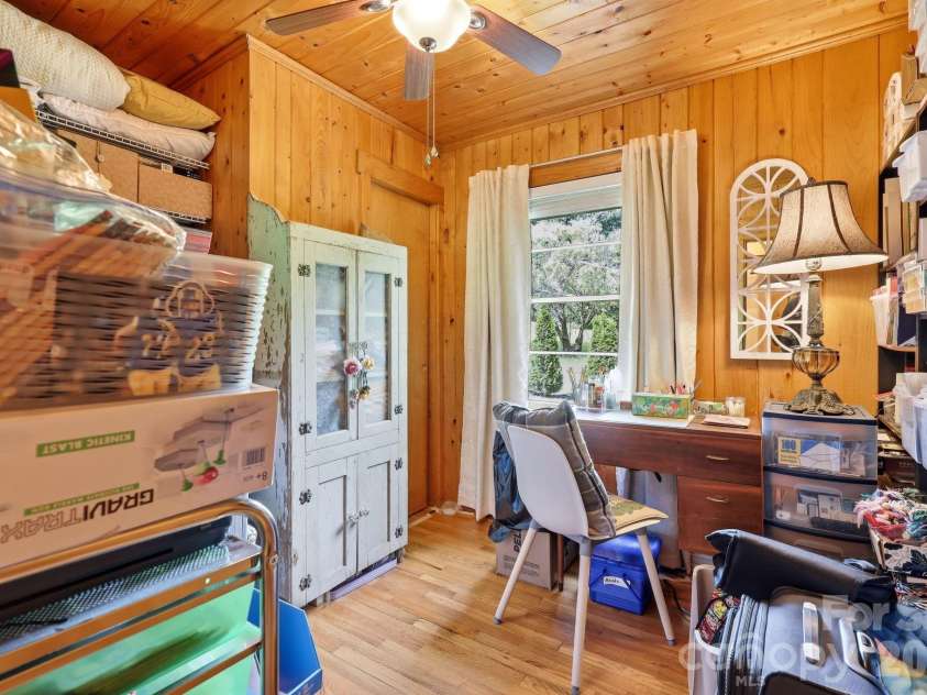 313 Walker Road, Waynesville, NC 28786.  MLS# CAR4402083, YatesRealty ID 43626. 
