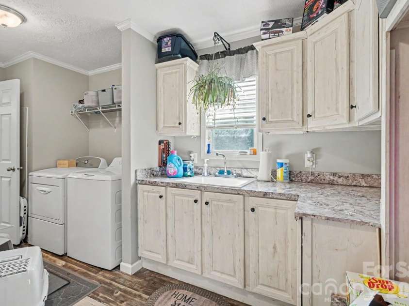 115 Greenmont Drive, Stony Point, NC 28678.  MLS# CAR4404395, YatesRealty ID 43628. 