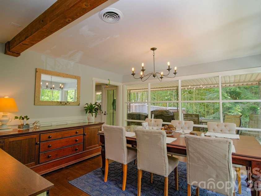 36 Clarendon Road, Asheville, NC 28806.  MLS# CAR4413612, YatesRealty ID 43629. DINING ROOM
