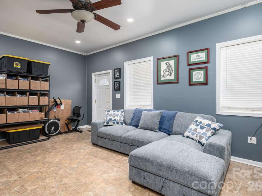 112 Pilots Ridge Drive, Bessemer City, NC 28016.  MLS# CAR4351815, YatesRealty ID 4363. 