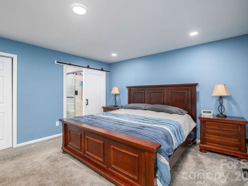 112 Pilots Ridge Drive, Bessemer City, NC 28016.  MLS# CAR4351815, YatesRealty ID 4363. 