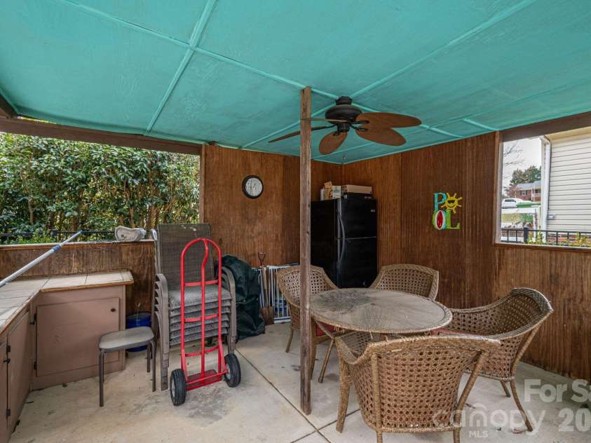 112 Pilots Ridge Drive, Bessemer City, NC 28016.  MLS# CAR4351815, YatesRealty ID 4363. 