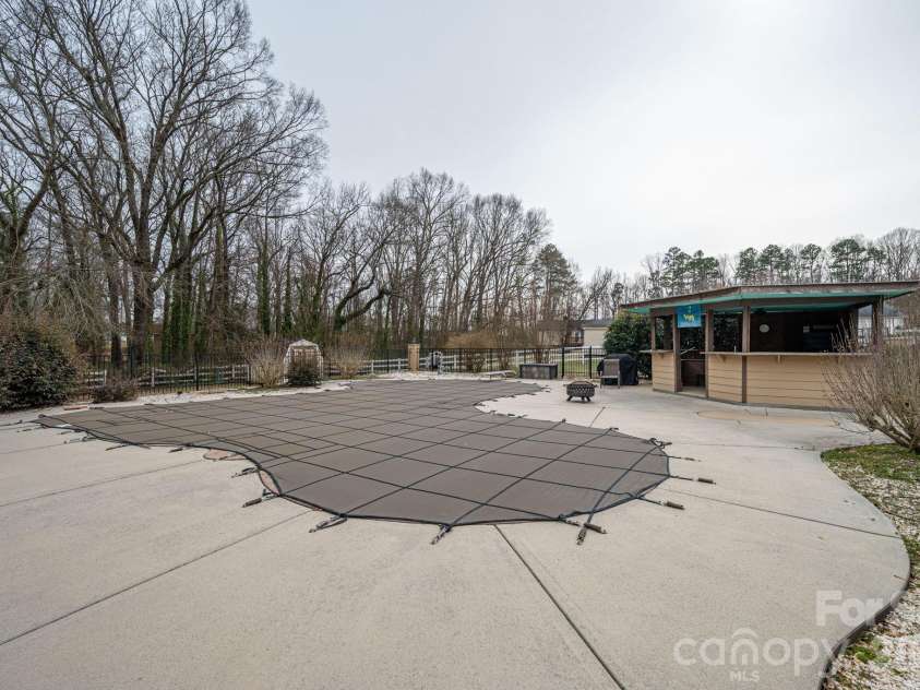 112 Pilots Ridge Drive, Bessemer City, NC 28016.  MLS# CAR4351815, YatesRealty ID 4363. 