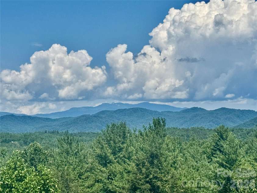 5504 Cedar Cove Way, Lenoir, NC 28645.  MLS# CAR4413803, YatesRealty ID 43632. 